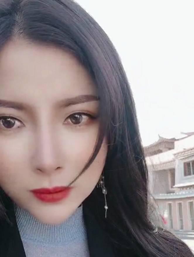 成熟御姐风的小姐姐